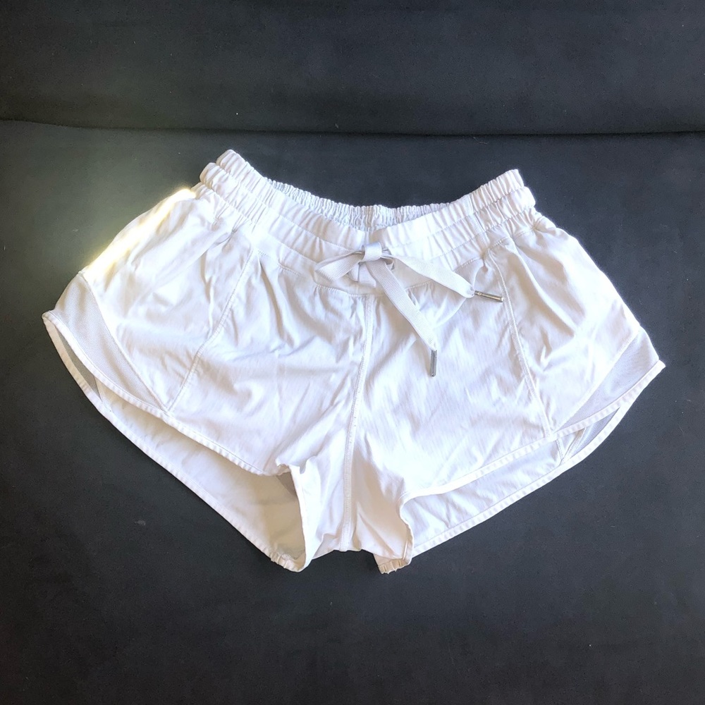 White lululemon shorts